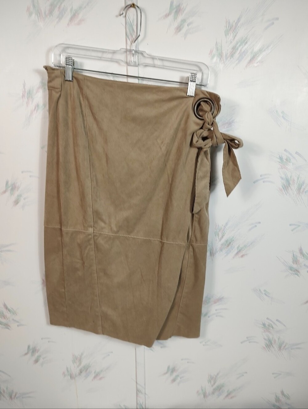 Worthington Tan Beige Wrap Skirt Faux Suede 12T